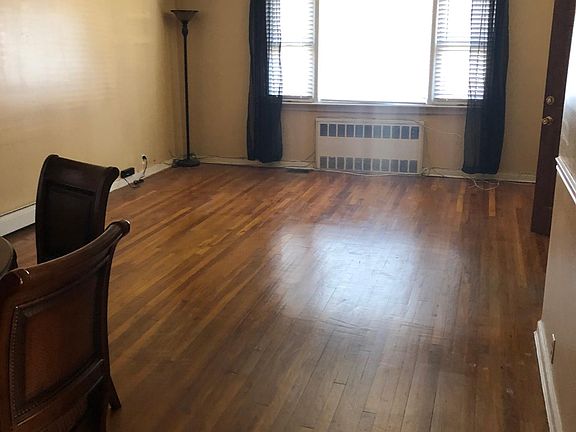 5th image of 104-48 219th St #3