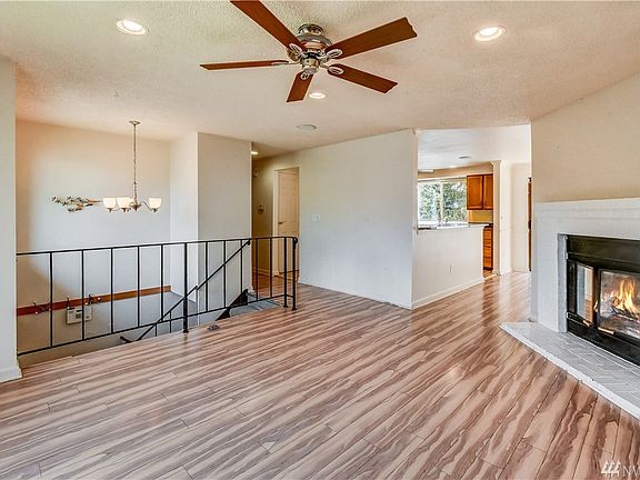 ceiling fan and recessed lighting