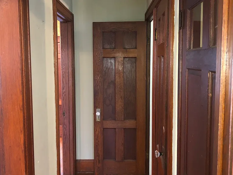605 Forest Ave — Photo 5