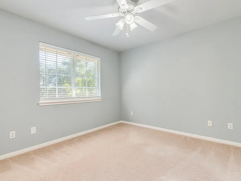 6911 Gentle Oak Dr — Photo 28