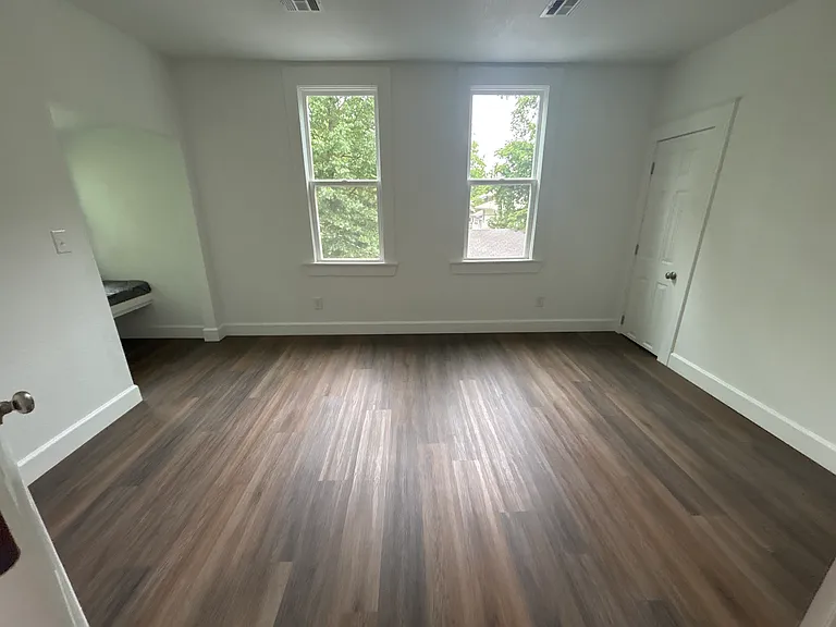 109 E St NW — Photo 24