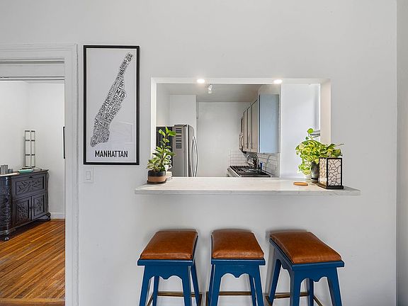 4th image of 2199 Holland Ave APT 5P
