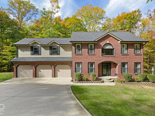 2960 Country Club Ct, Martinsville, IN 46151