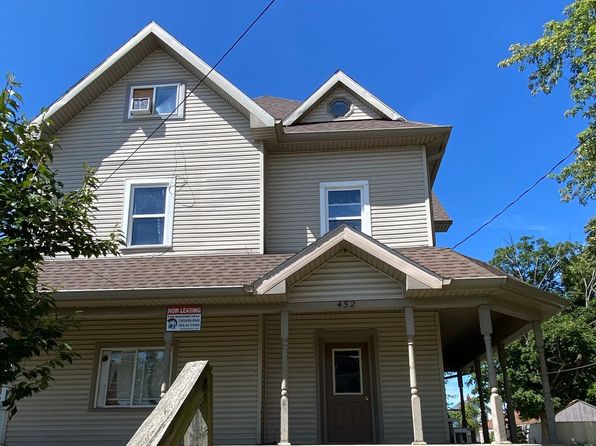 452 S Main St APT 4