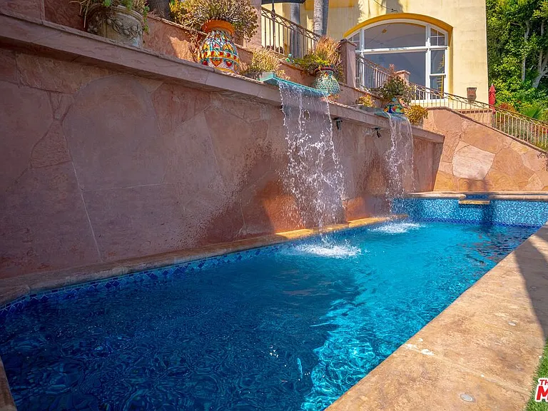 7107 Birdview Ave — Photo 38