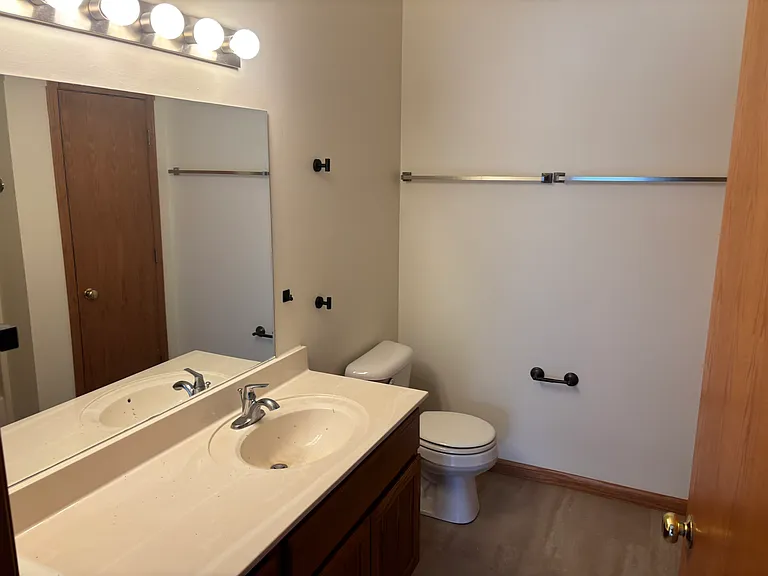 8301 Mansion Hill Ave #3 — Photo 12