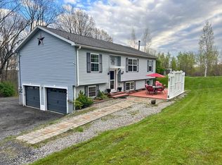 881 Wauwinet Rd, Barre, MA 01005