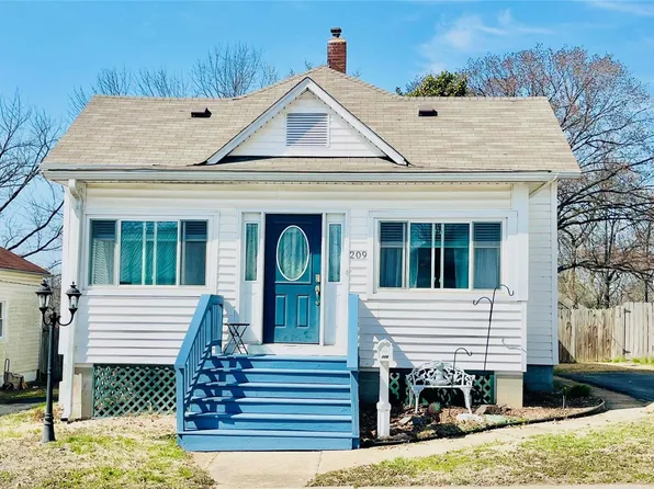 209 N Adams St, Festus, MO 63028