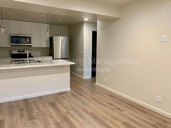 5th image of 950 Lighthouse Ave #E