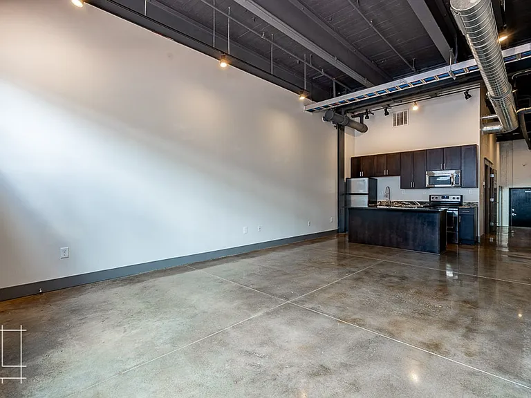 Wonder Bread Lofts — Photo 56