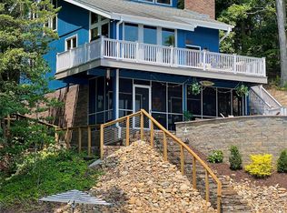 1086 Pinehaven Dr, New London, NC 28127