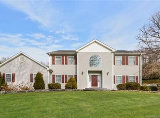83 Beacon Hill Ter, Shelton, CT 06484