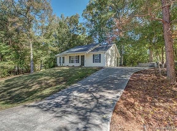 2nd image of 106 Sir Lancelot Ln