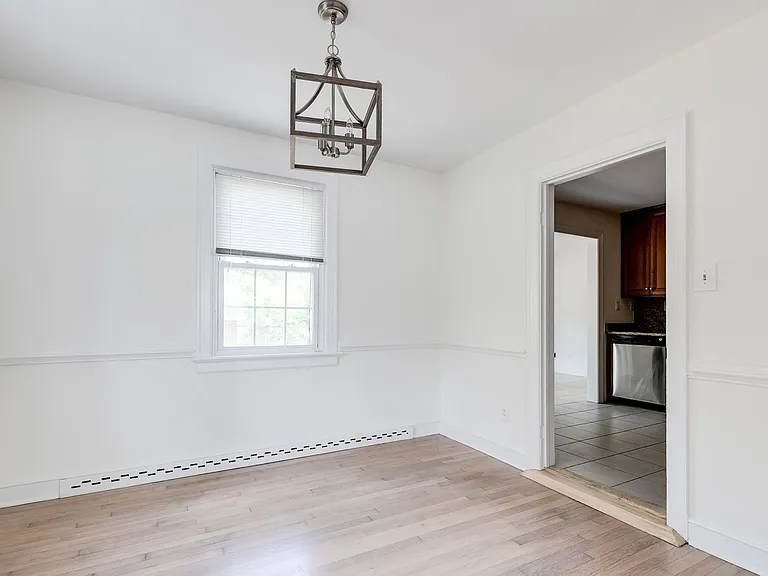 4904 Patterson Ave — Photo 10