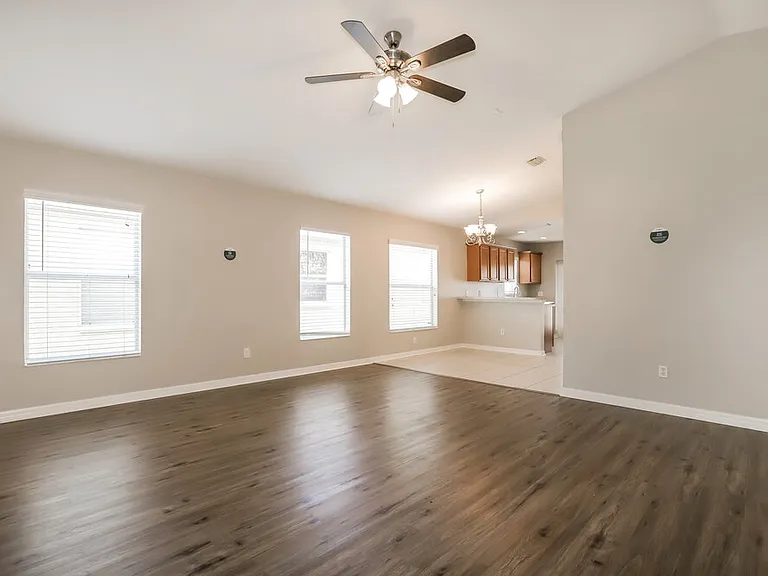 906 Larwood Pine Dr — Photo 5