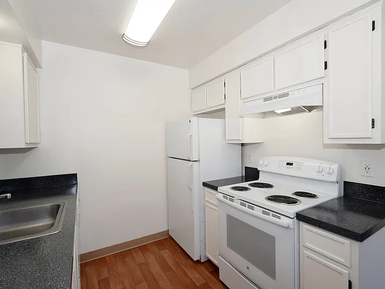 Greenfield Village Apartments — Photo 48