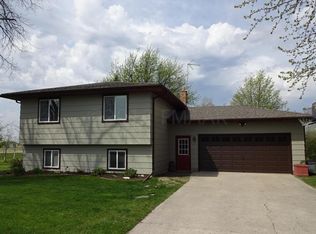 101 6th St NW, Barnesville, MN 56514