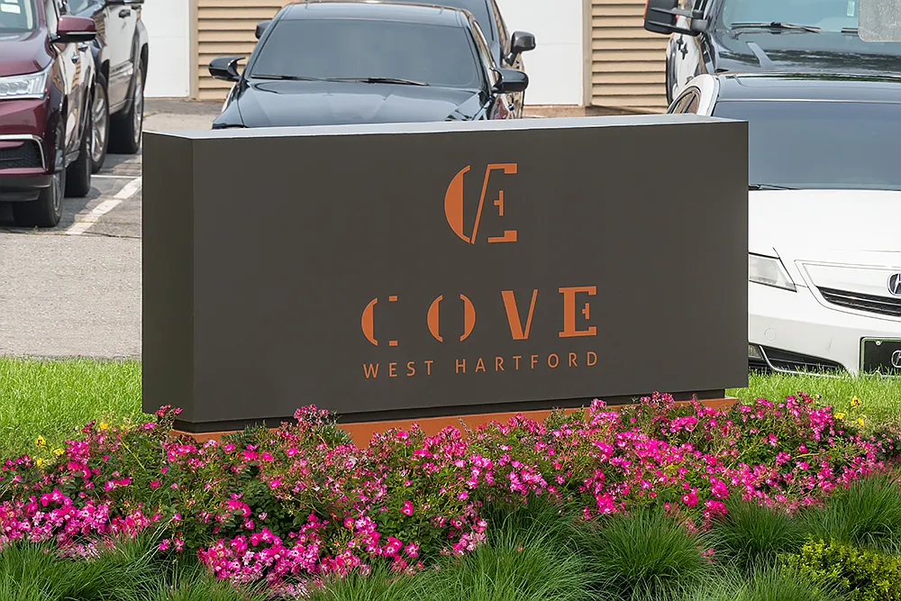 Cove West Hartford — Photo 2