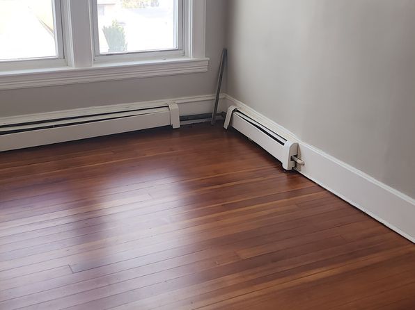 229 Rock St APT 8