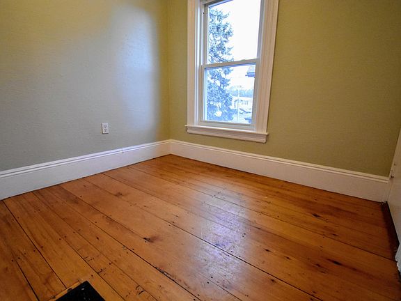 Bonus office space