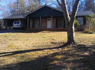 325 Crestview Cir, Roswell, GA 30075