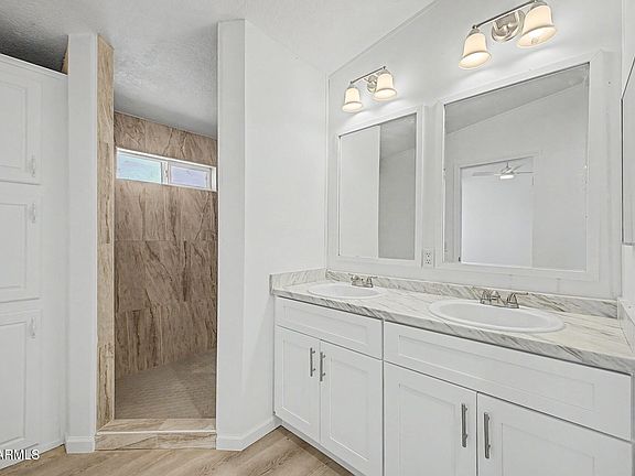 2nd image of 280 W Seagoe Avenue