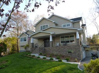 54 Woodvale Ave, Kings Park, NY 11754