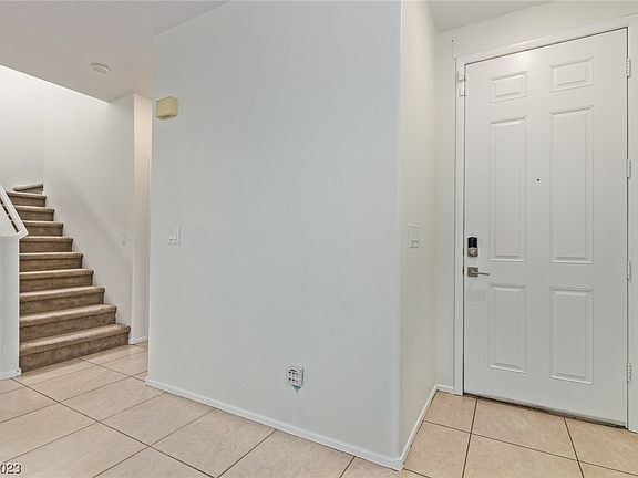 5th image of 901 Lord Crewe St