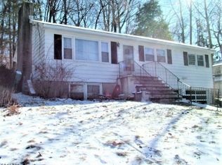 89 Hillside Rd, Sparta, NJ 07871