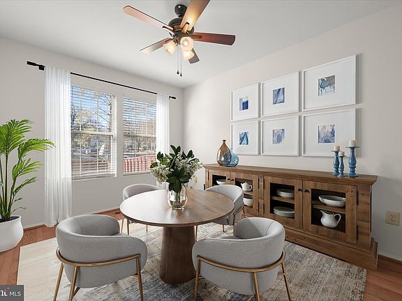 3rd image of 10789 Kitchener Ct