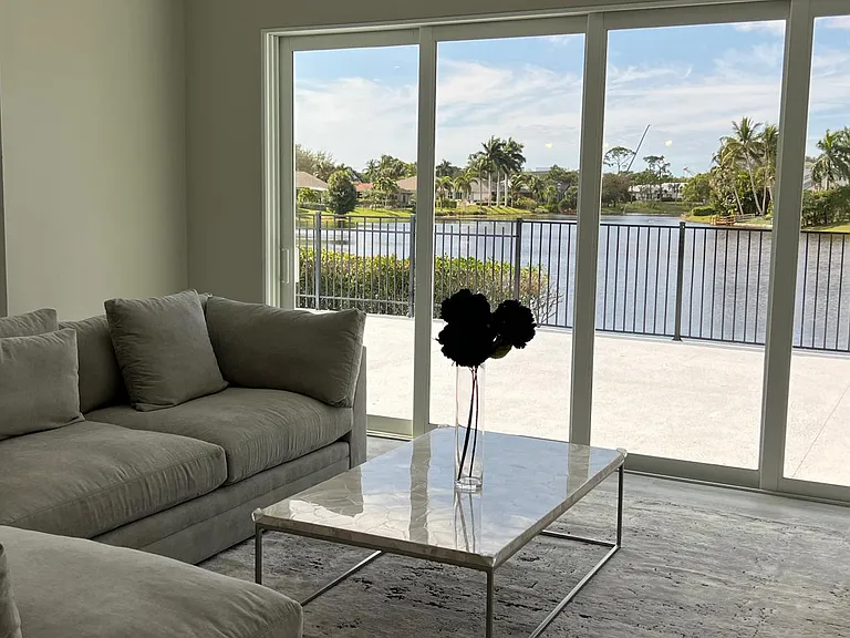 Living Room with large screen tv and Sonos
