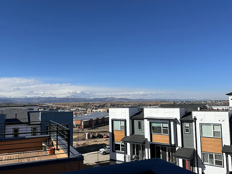 760 Josephine Way — Photo 1