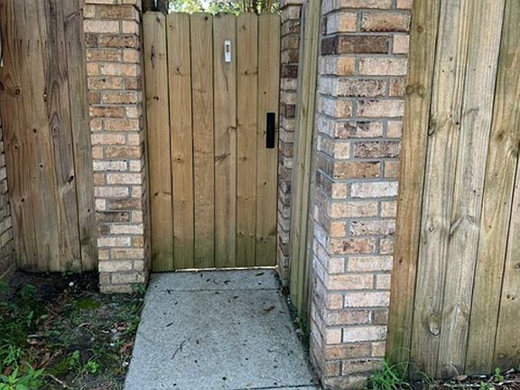 4th image of 3405 Dandale Dr #B