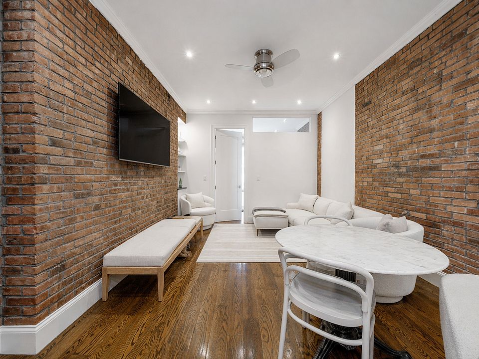 1st image of 25 Grove St #6