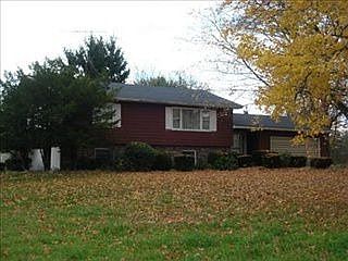 1st image of 8988 Shaner Ave NE