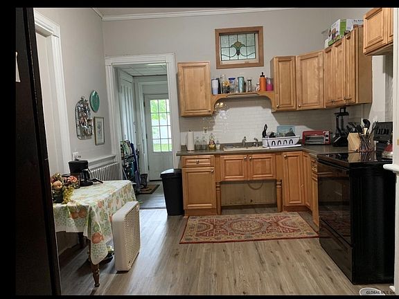 5th image of 335 1st St #1