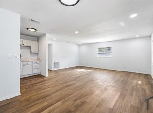 1132 Auburn St APT 204, Clearwater, FL 33756