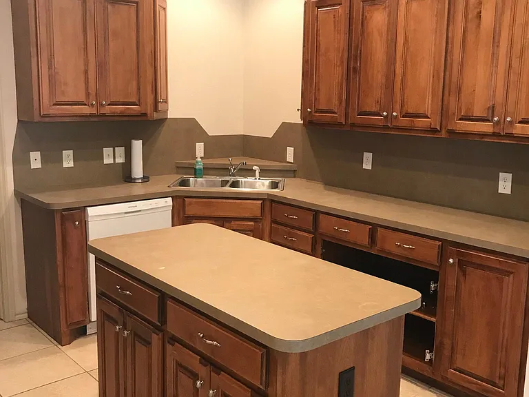 635 Sisken Ct — Photo 5