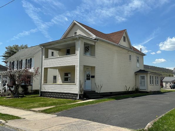 203 4th Ave, Burnham, PA 17009