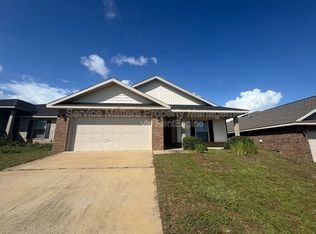 5620 Blue Sky Ct, Milton, FL 32583