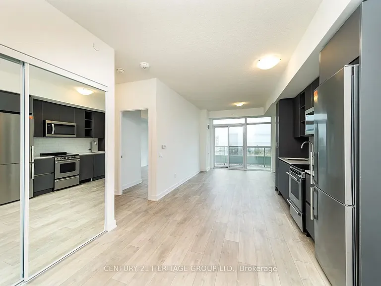251 Manitoba St #1305 — Photo 4