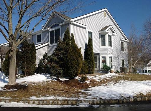 2nd image of 271 Rooney Ct