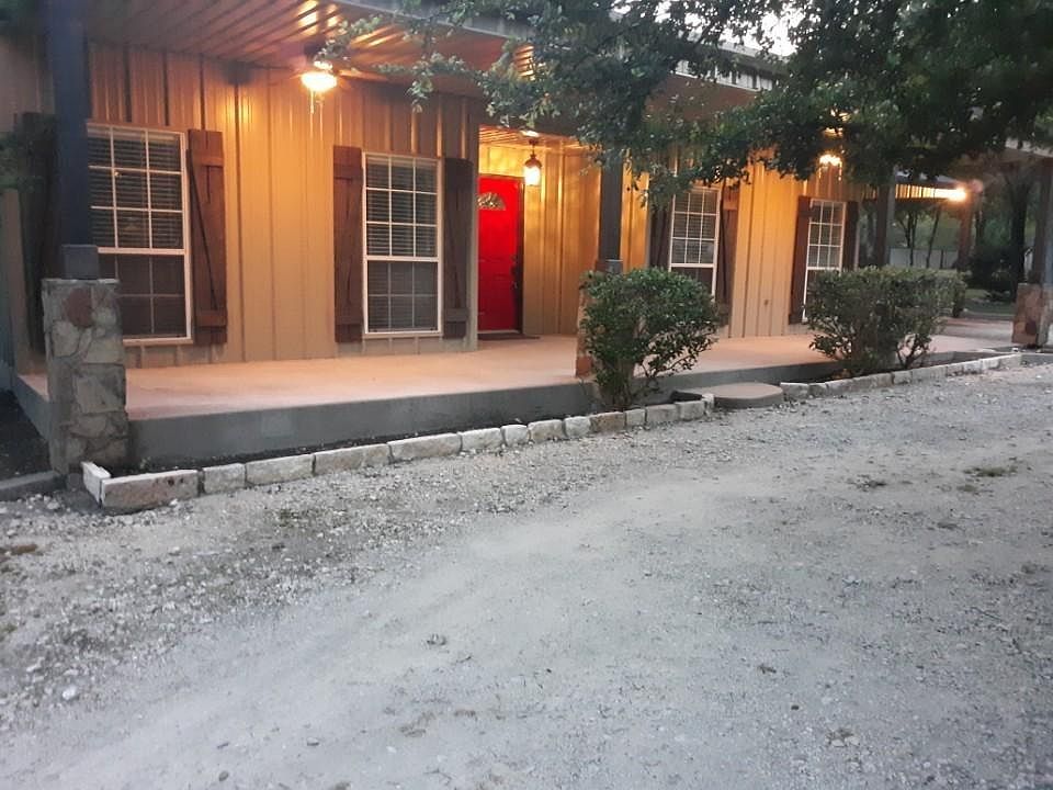1st image of 675 County Road 1743