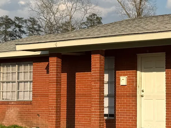 1 Westhaven Dr #1, Ellisville, MS 39437