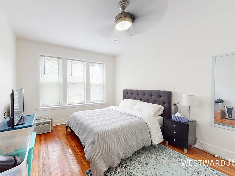 4545 N Albany Ave #1 — Photo 4