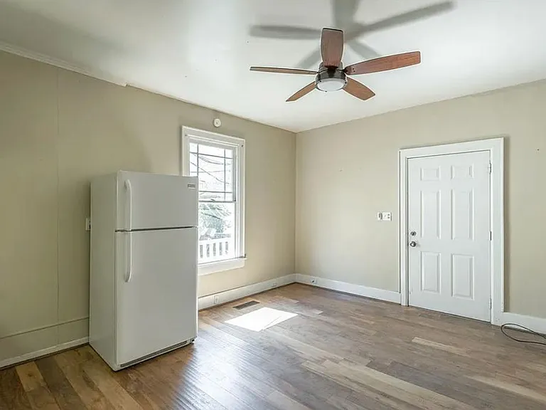 Unit Photo