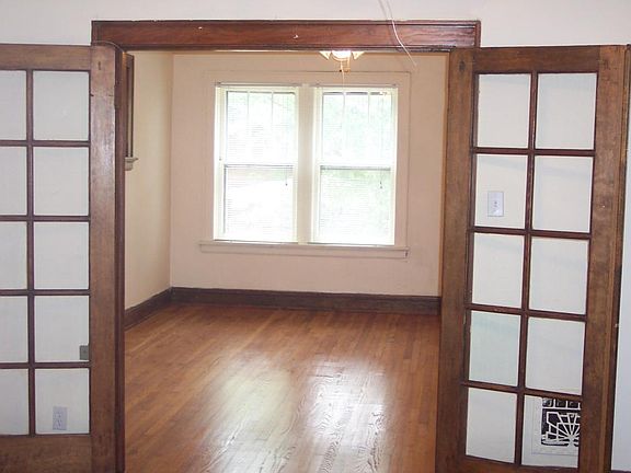 4th image of 3637 Dunnica Ave