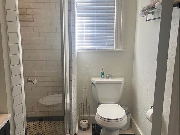 3rd image of 264 S Ivan Ct