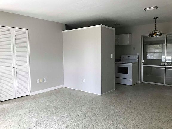 2nd image of 1281 Whitewood Dr