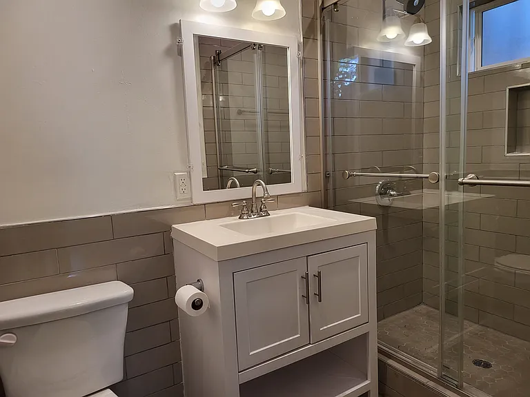 831 1/3 N Formosa Ave #831-1/3 — Photo 12